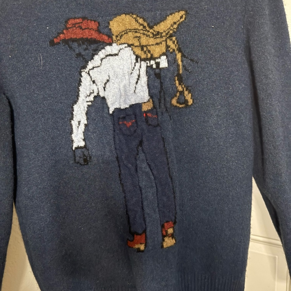 Levi's Dark Blue Sweater with Cowboy Graphic‎ - Picture 2 of 5
